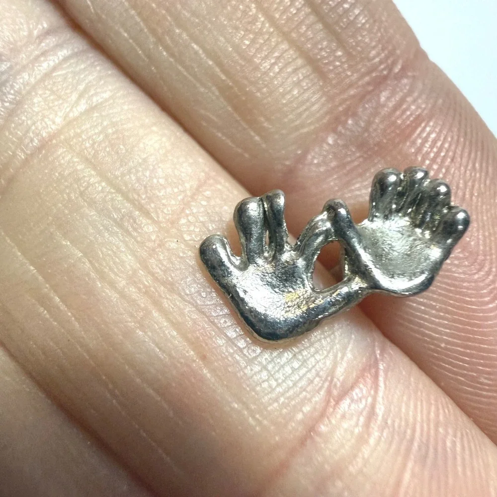 Vintage Silver Tone Joined Hands Heart Gesture Lapel Pin Novelty Accessory